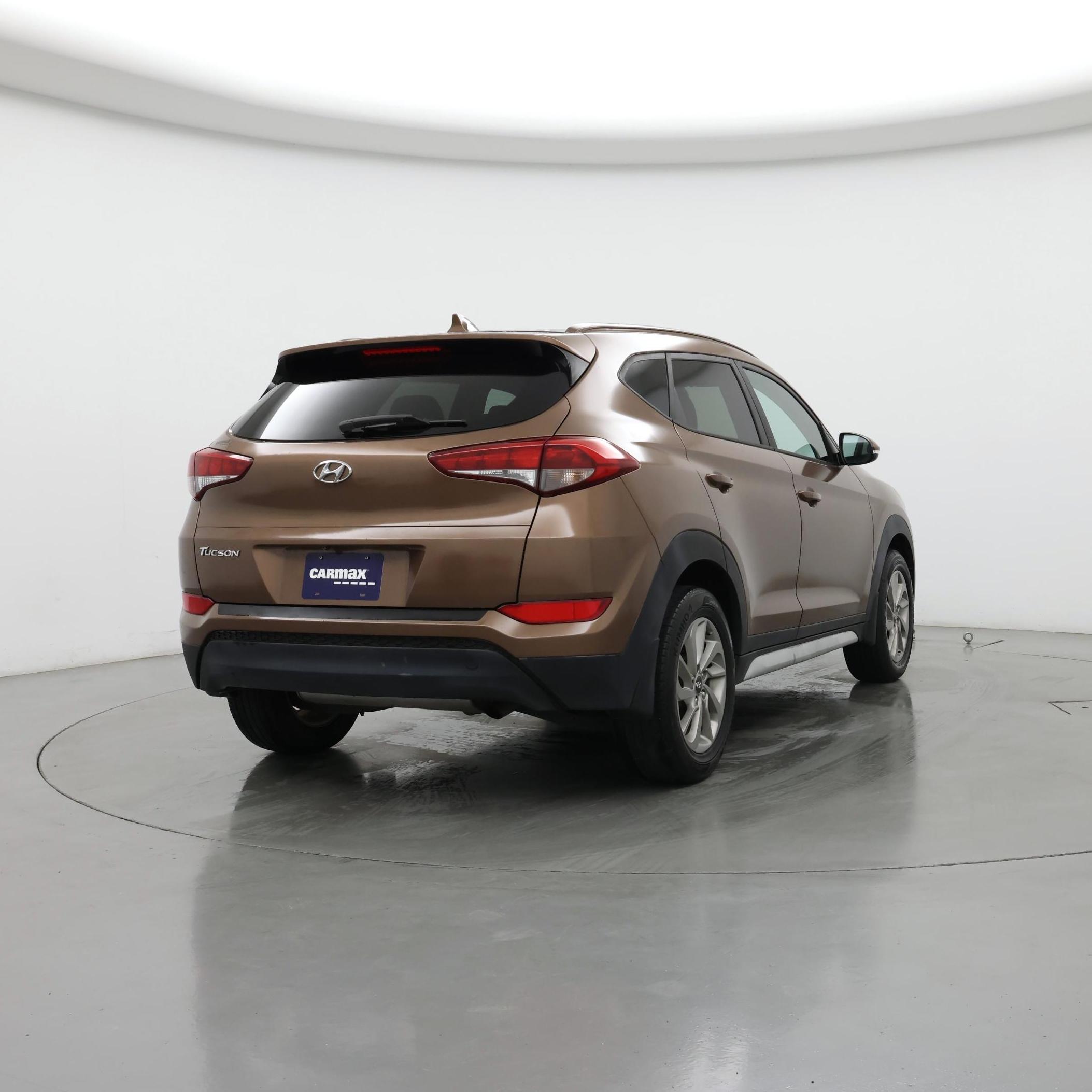 Thumbnail: 2017 Hyundai Tucson - 8