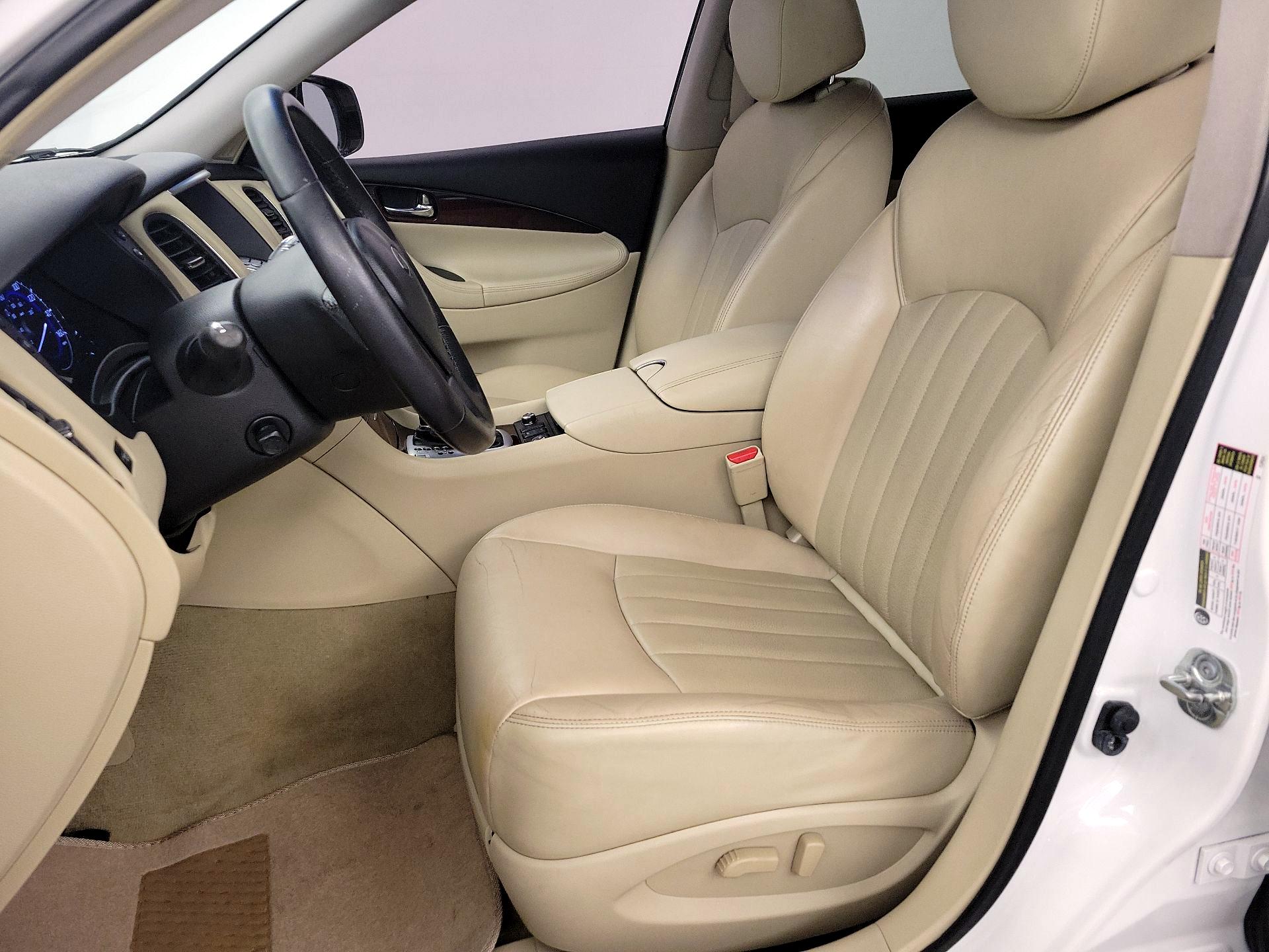 Thumbnail: 2016 INFINITI QX50 - 11