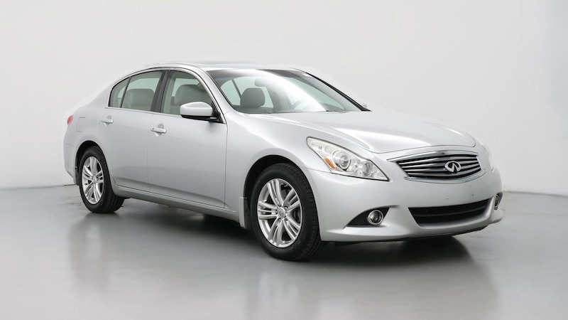 2013 INFINITI G37 X Hero Image