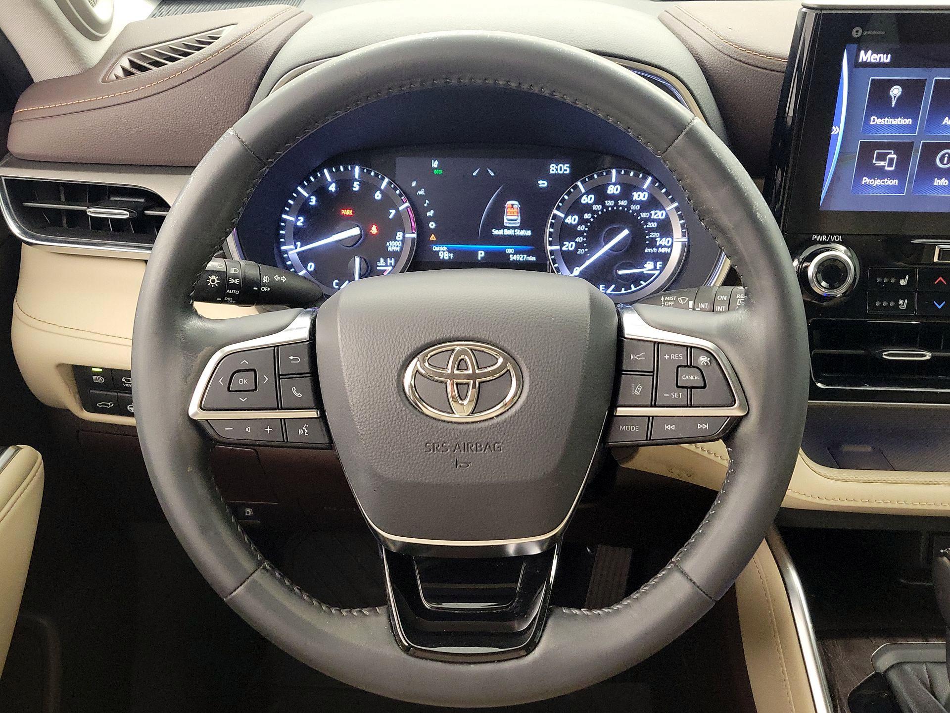 Thumbnail: 2021 Toyota Highlander - 10
