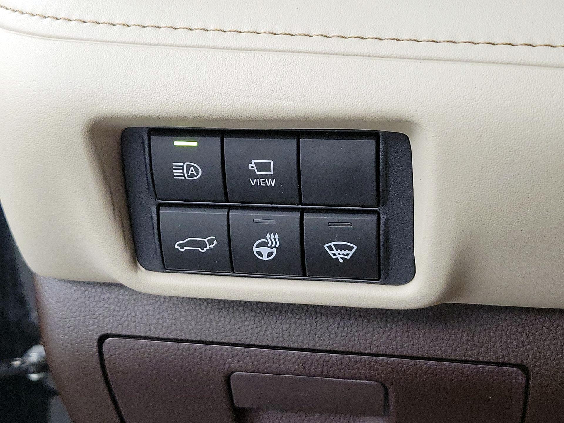 Thumbnail: 2021 Toyota Highlander - 13