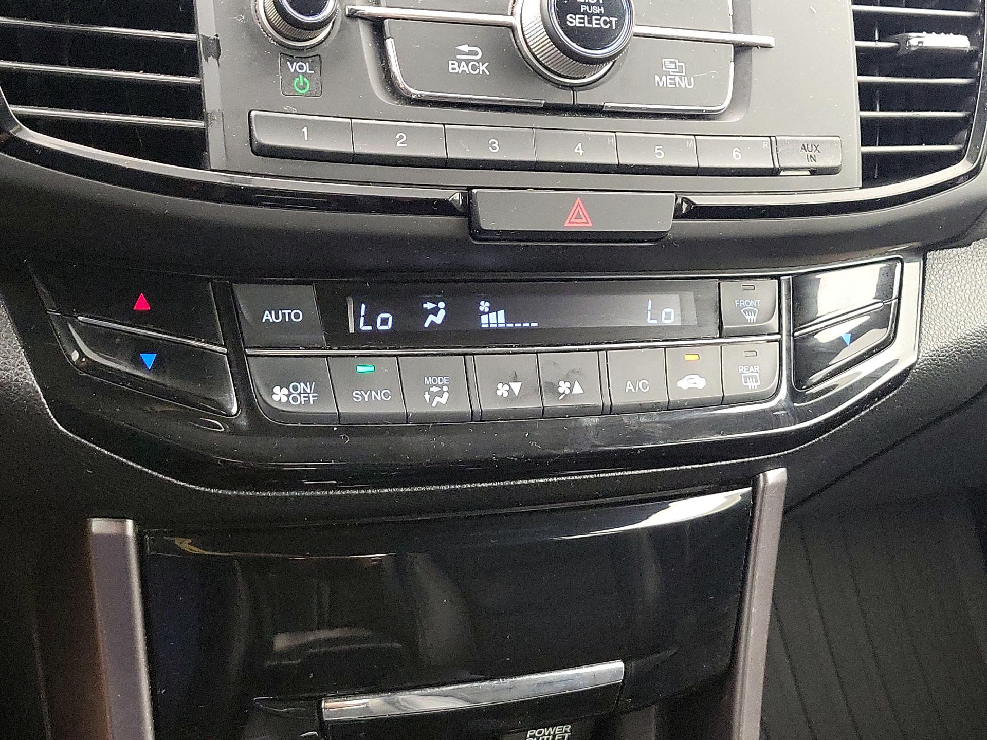 Thumbnail: 2016 Honda Accord - 16