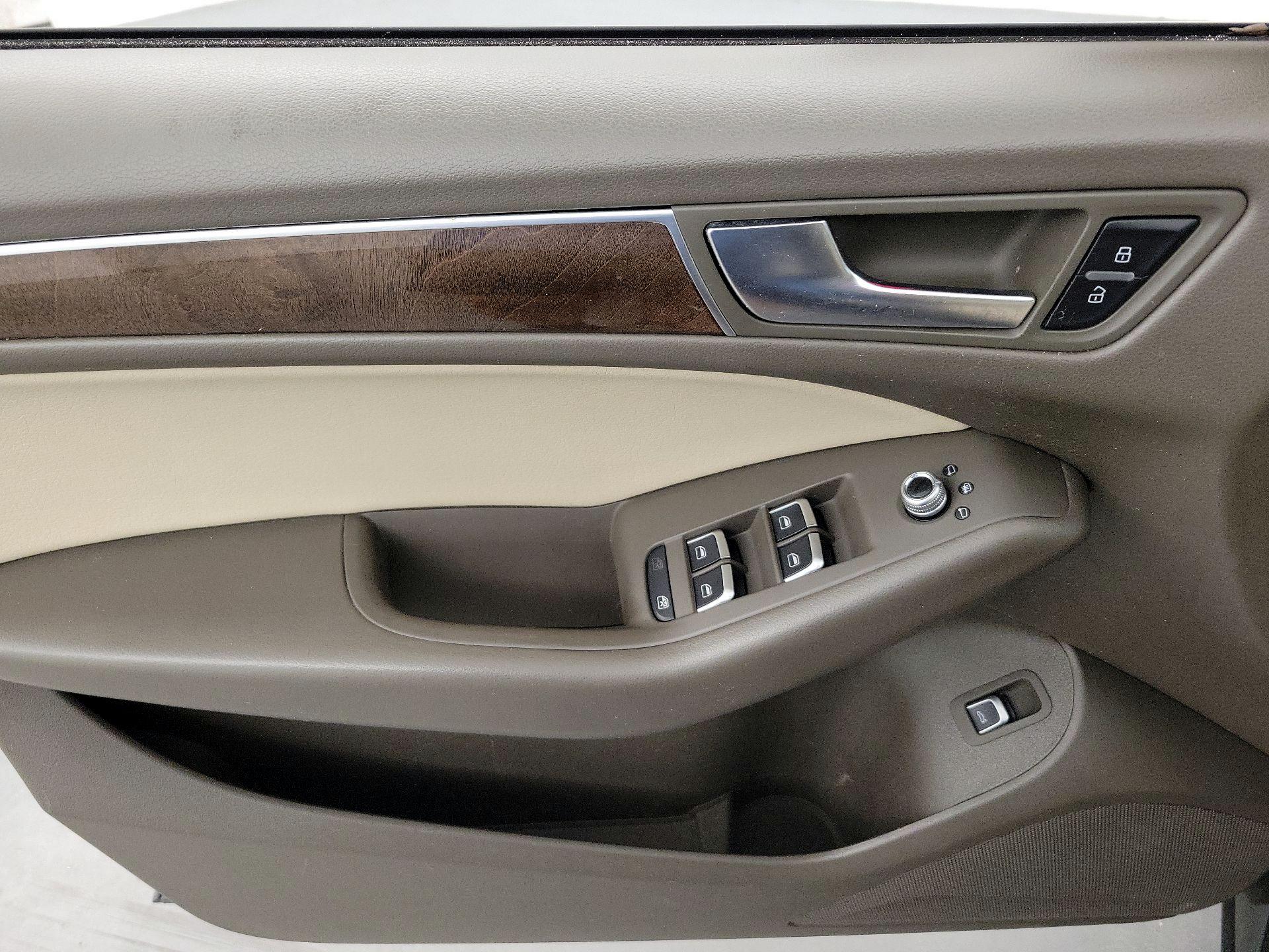 Thumbnail: 2016 Audi Q5 - 12