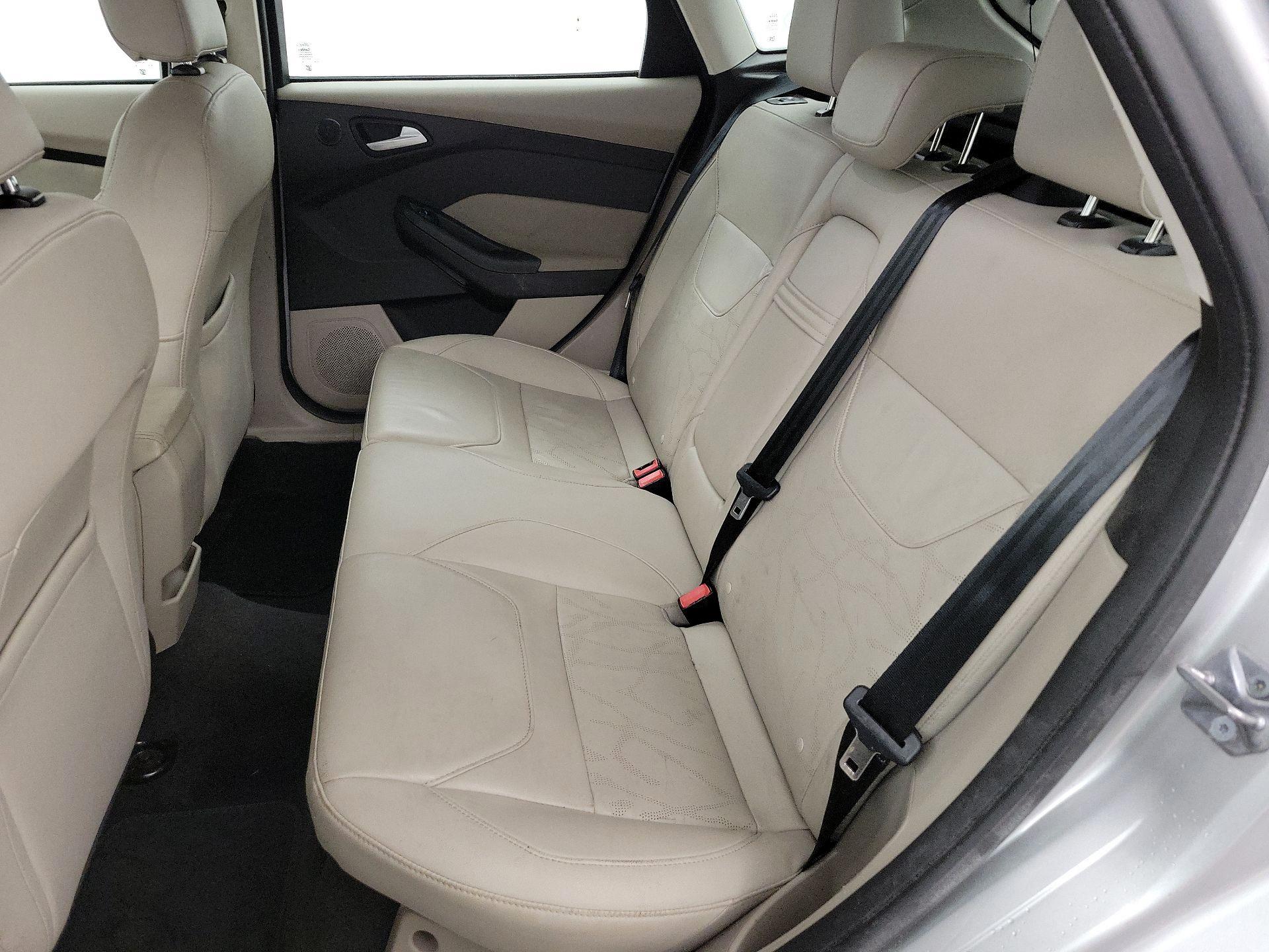 Thumbnail: 2016 Ford Focus - 20