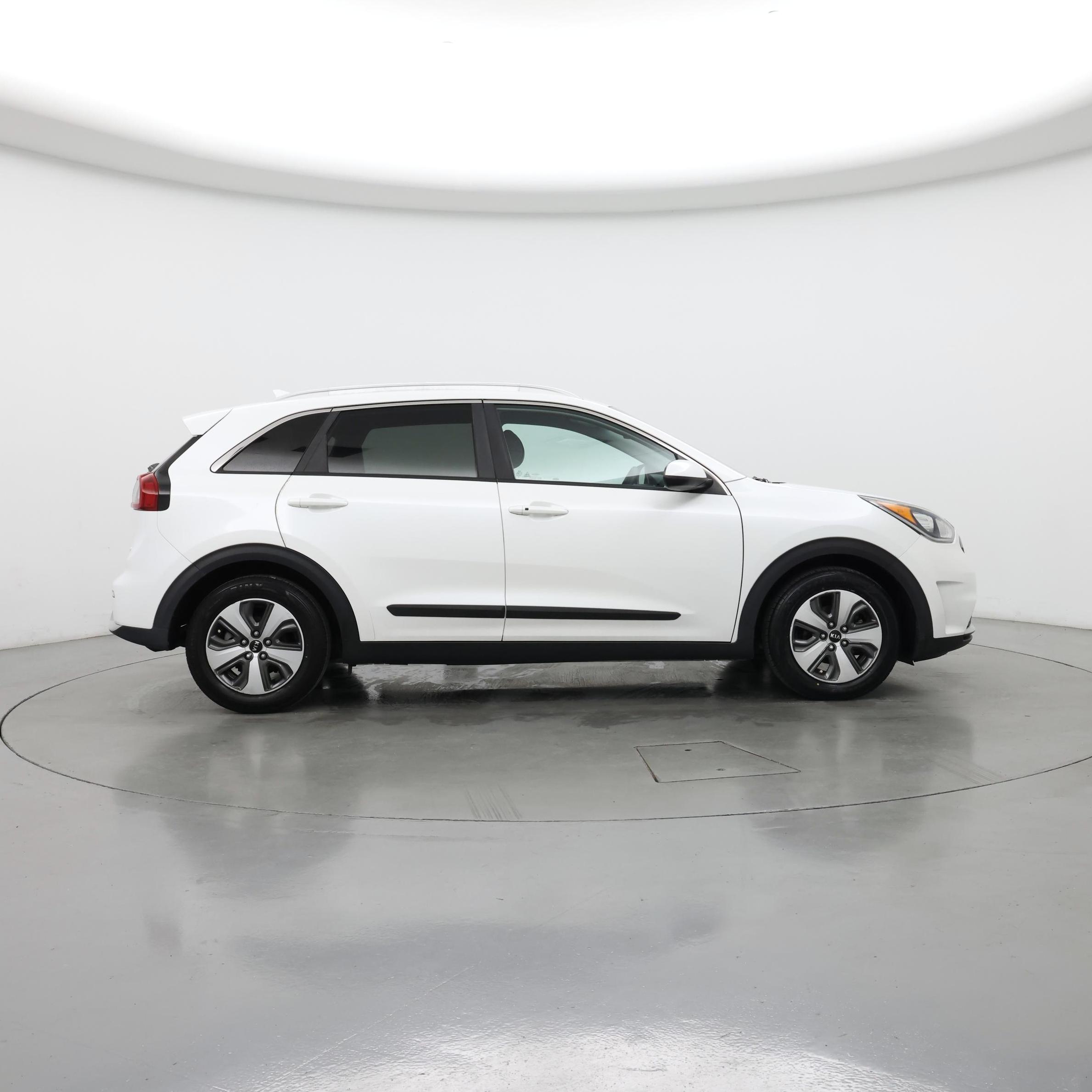 Thumbnail: 2018 Kia Niro - 7