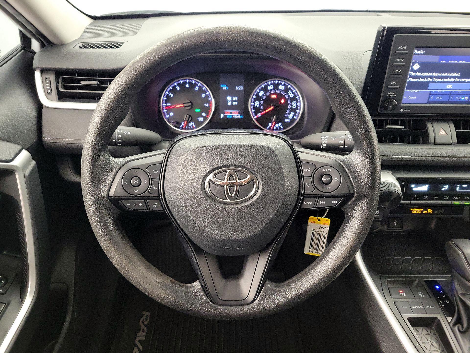 Thumbnail: 2020 Toyota RAV4 - 10