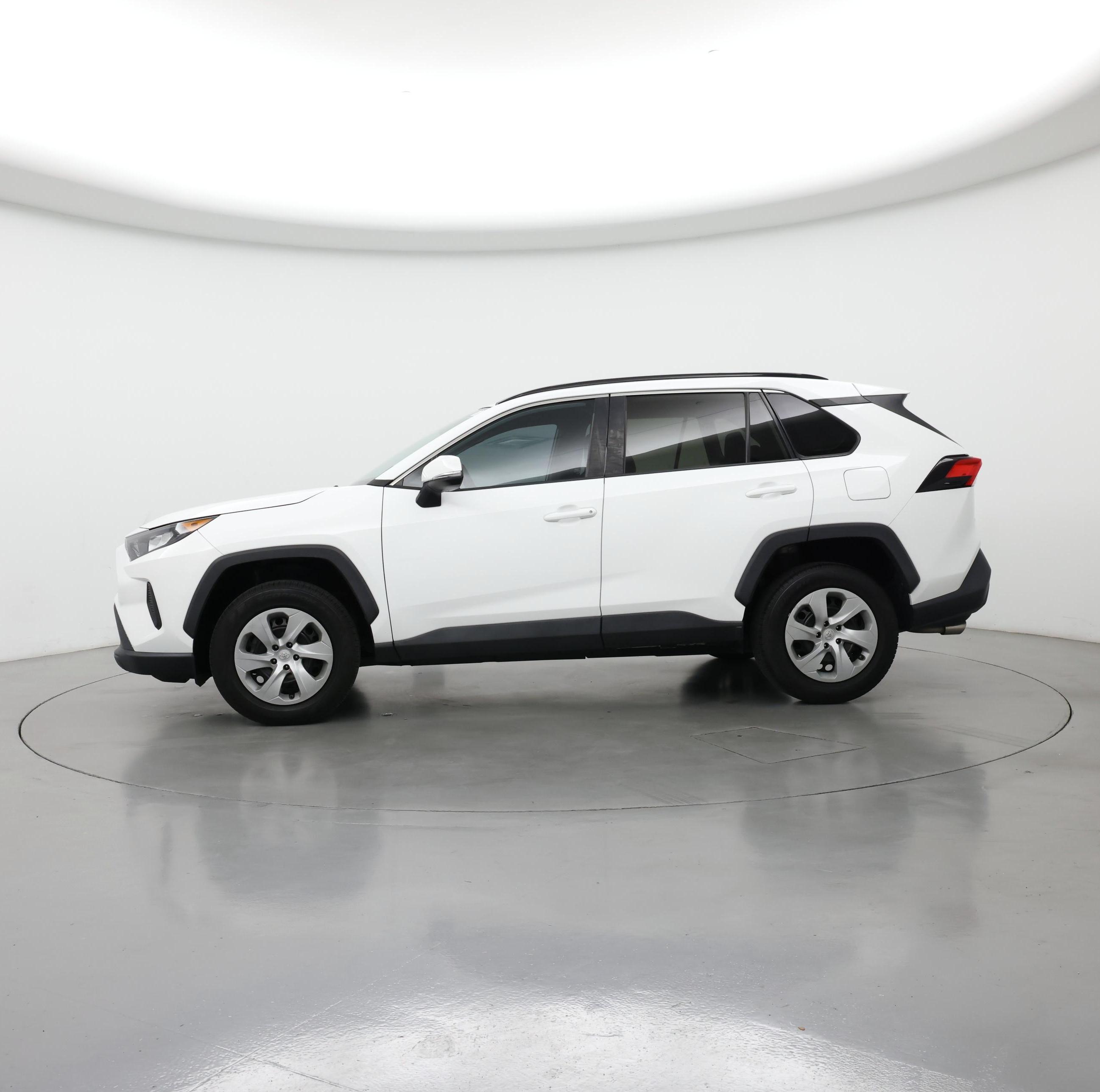 Thumbnail: 2020 Toyota RAV4 - 3