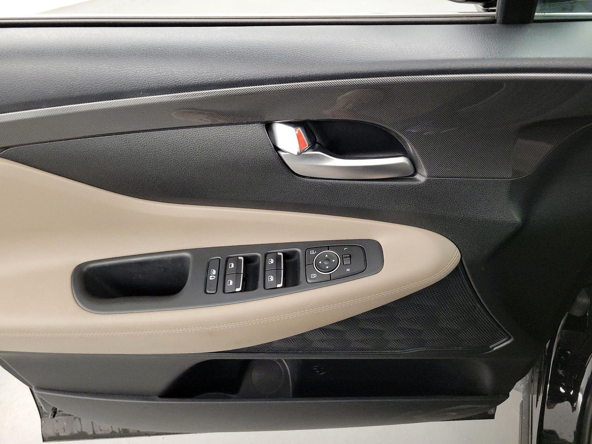 Thumbnail: 2022 Hyundai Santa Fe - 12