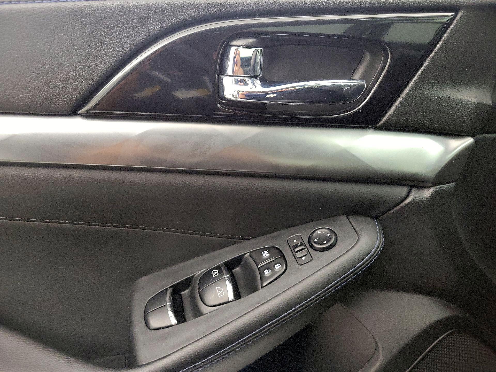 Thumbnail: 2017 Nissan Maxima - 12