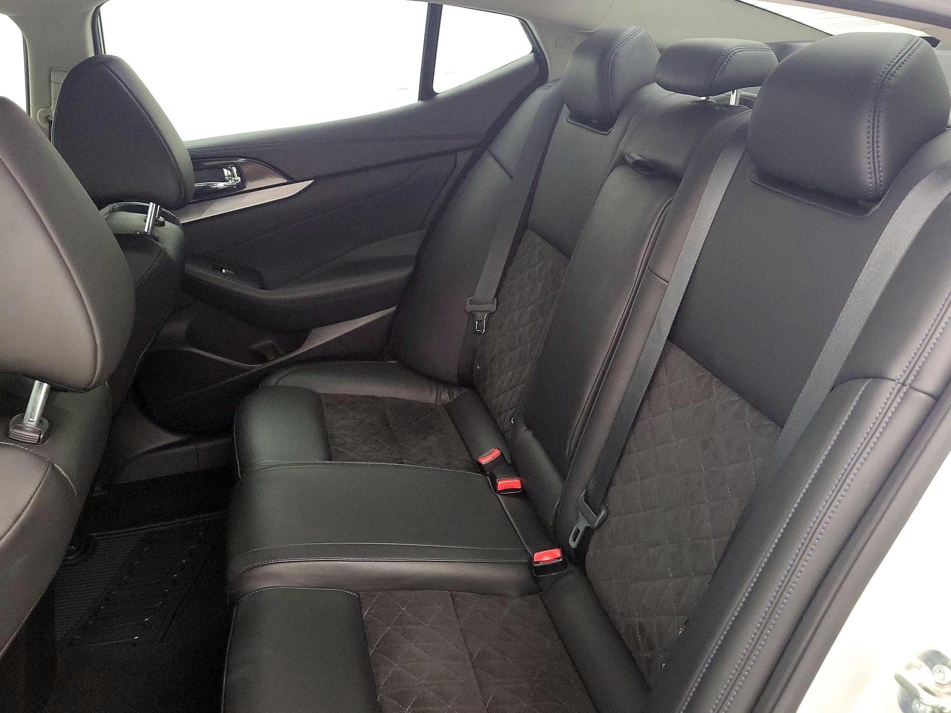 Thumbnail: 2017 Nissan Maxima - 20