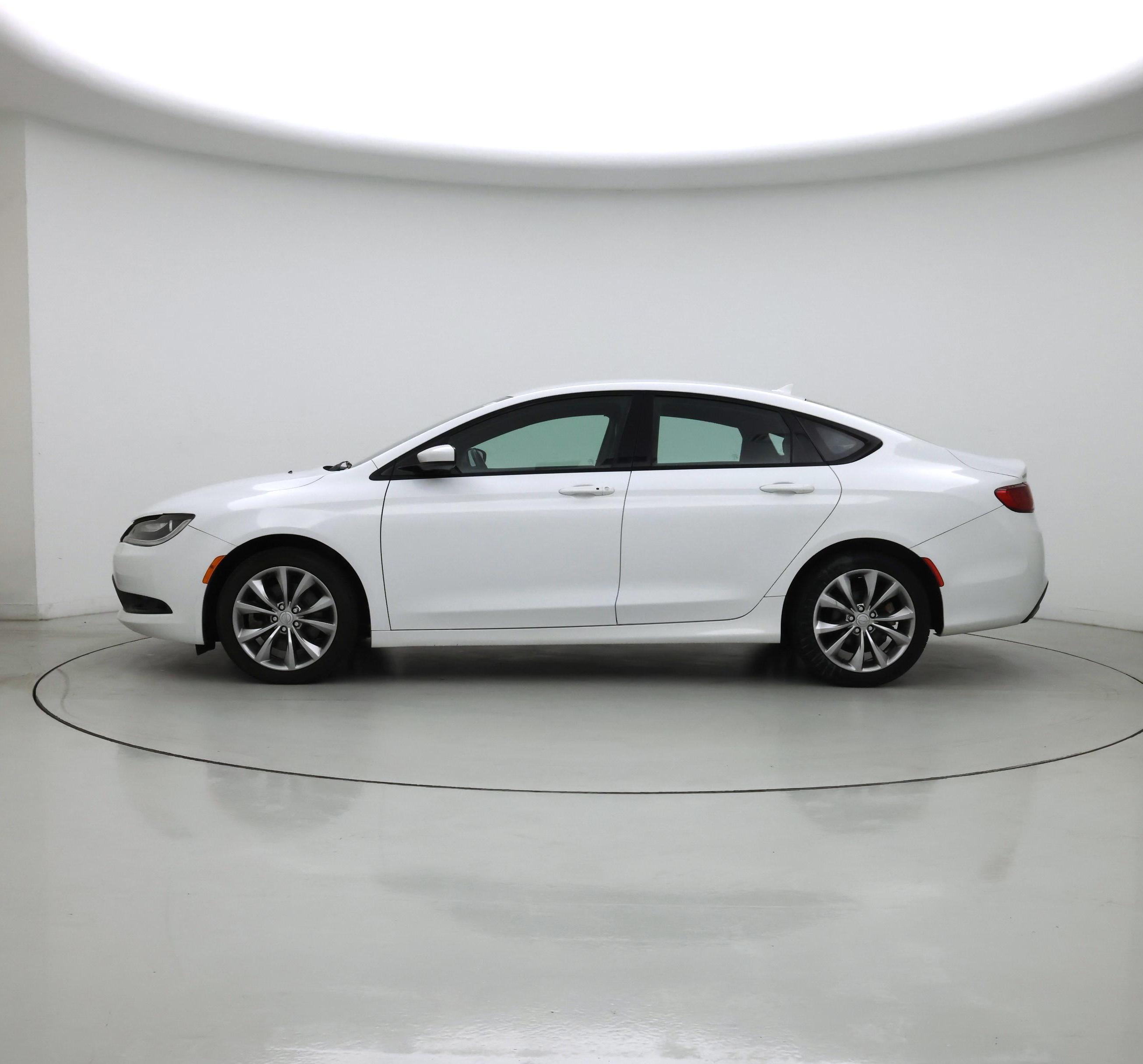Thumbnail: 2015 Chrysler 200 - 3