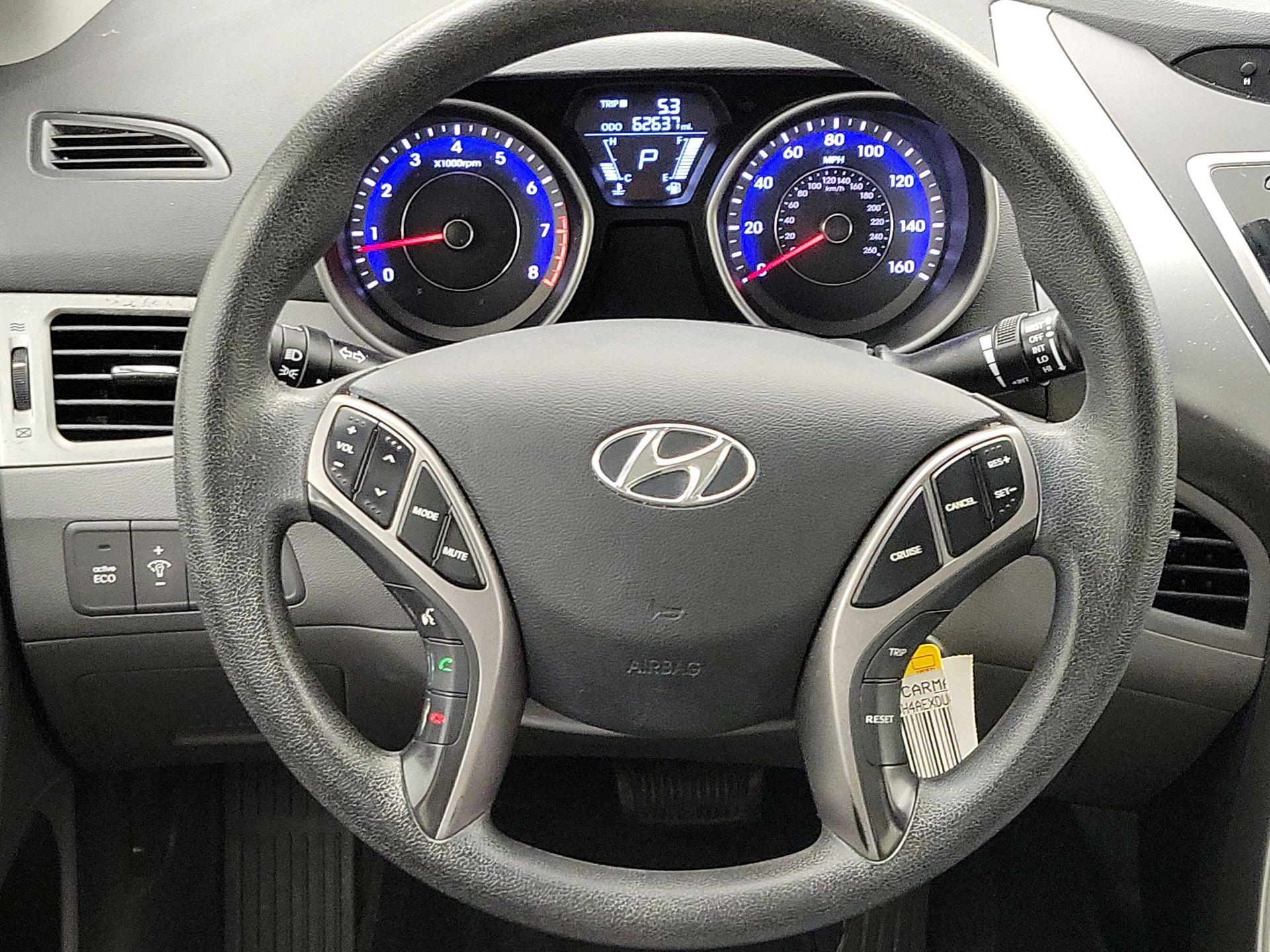 Thumbnail: 2013 Hyundai Elantra - 10