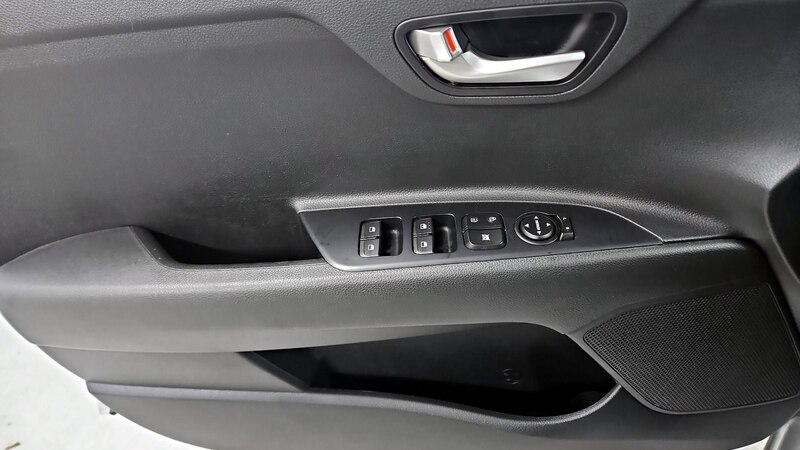2019 Kia Rio S 12