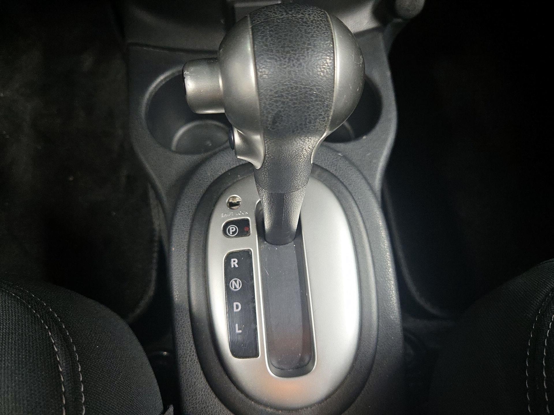 Thumbnail: 2017 Nissan Versa - 18