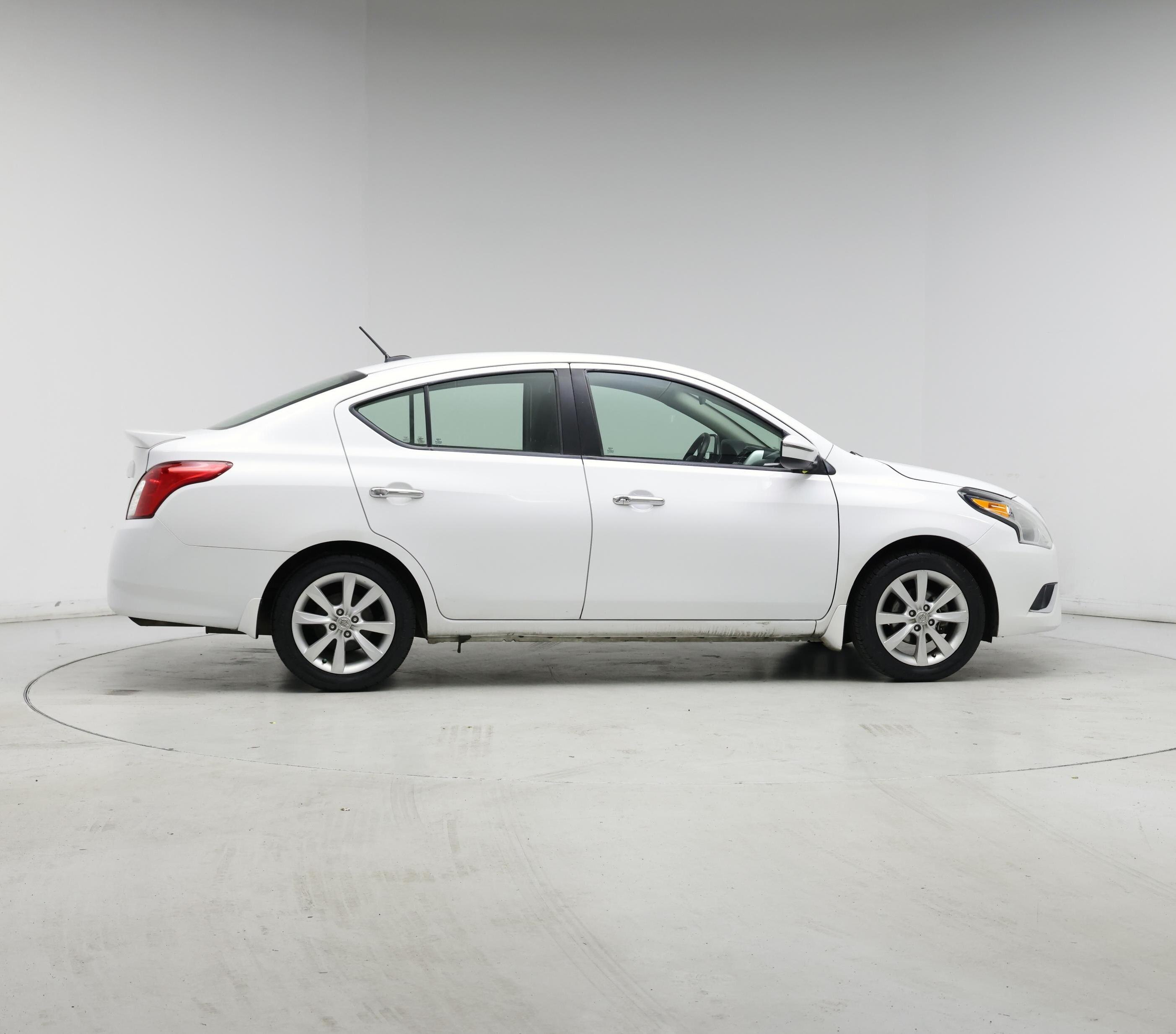 Thumbnail: 2017 Nissan Versa - 7