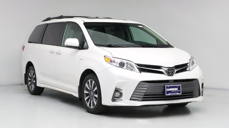 2020 Toyota Sienna XLE Premium Hero Image