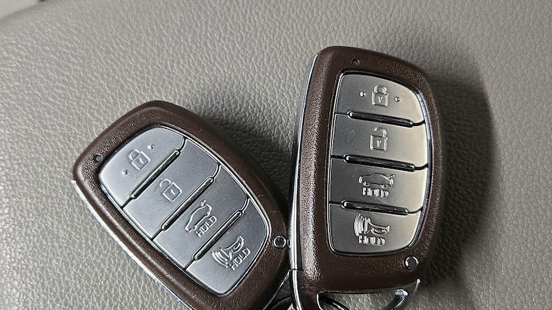 2020 Hyundai Elantra Eco 23