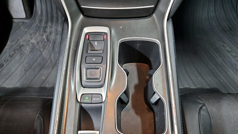 2018 Honda Accord EX-L 17