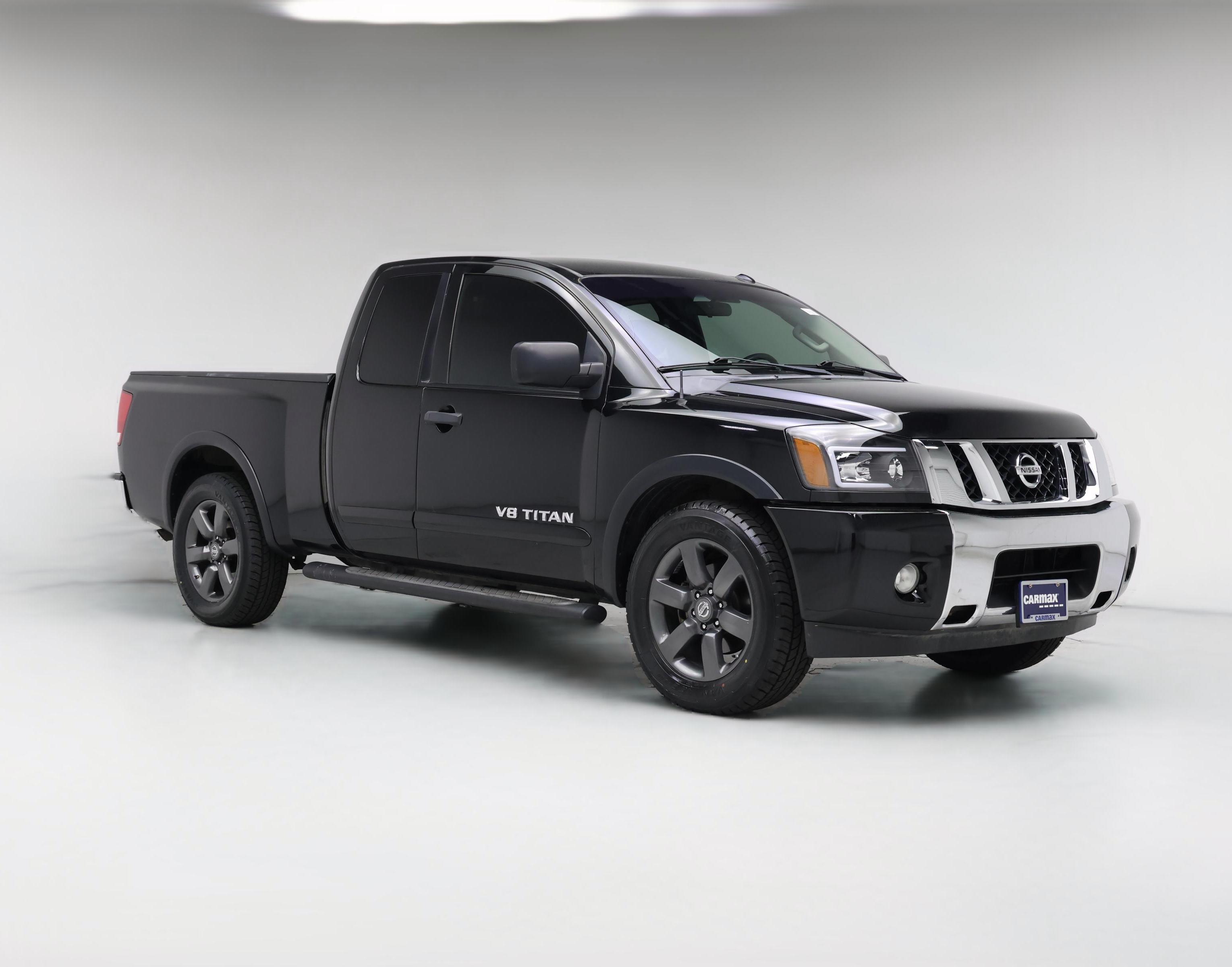 Thumbnail: 2015 Nissan Titan - 1