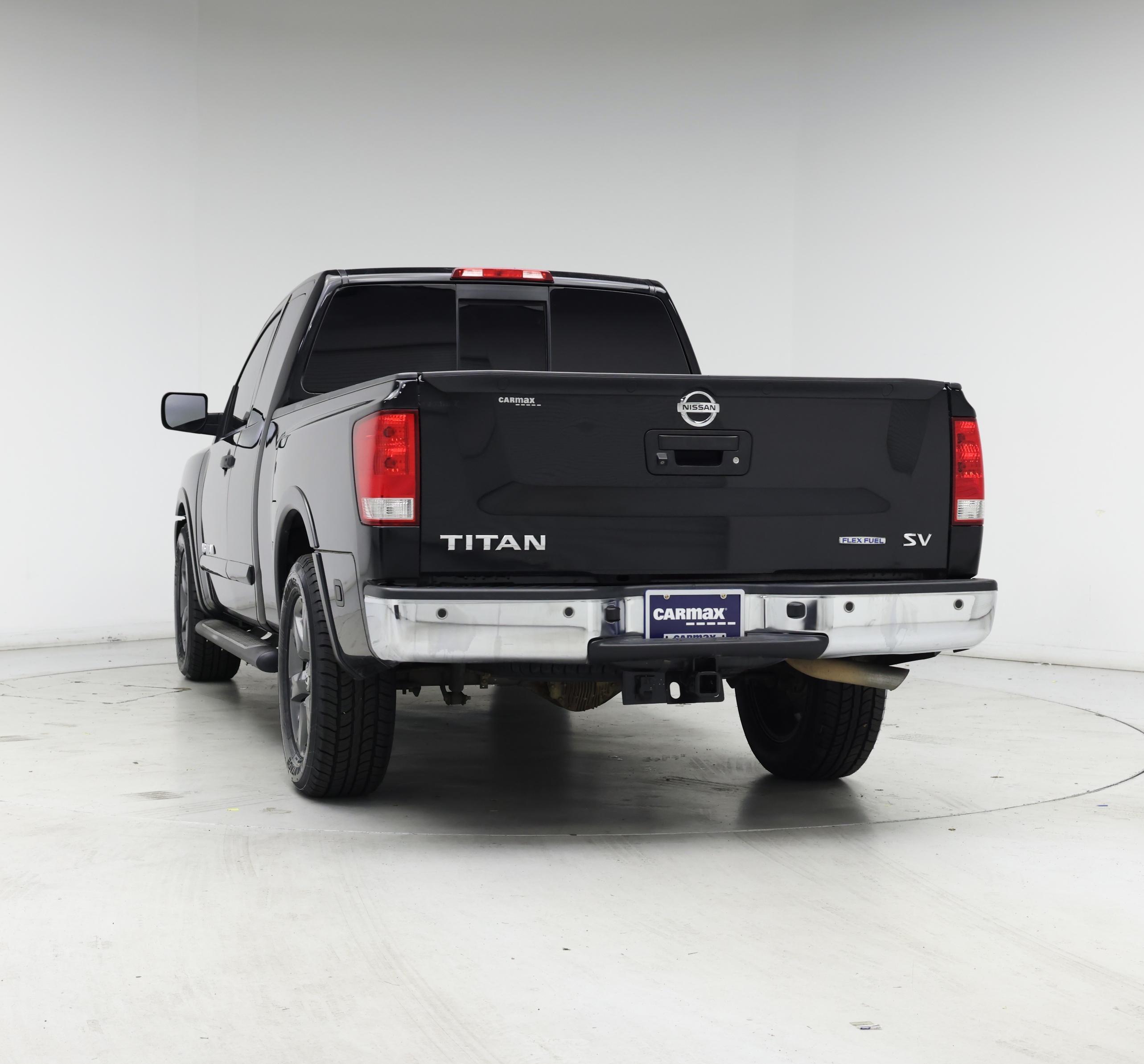 Thumbnail: 2015 Nissan Titan - 6