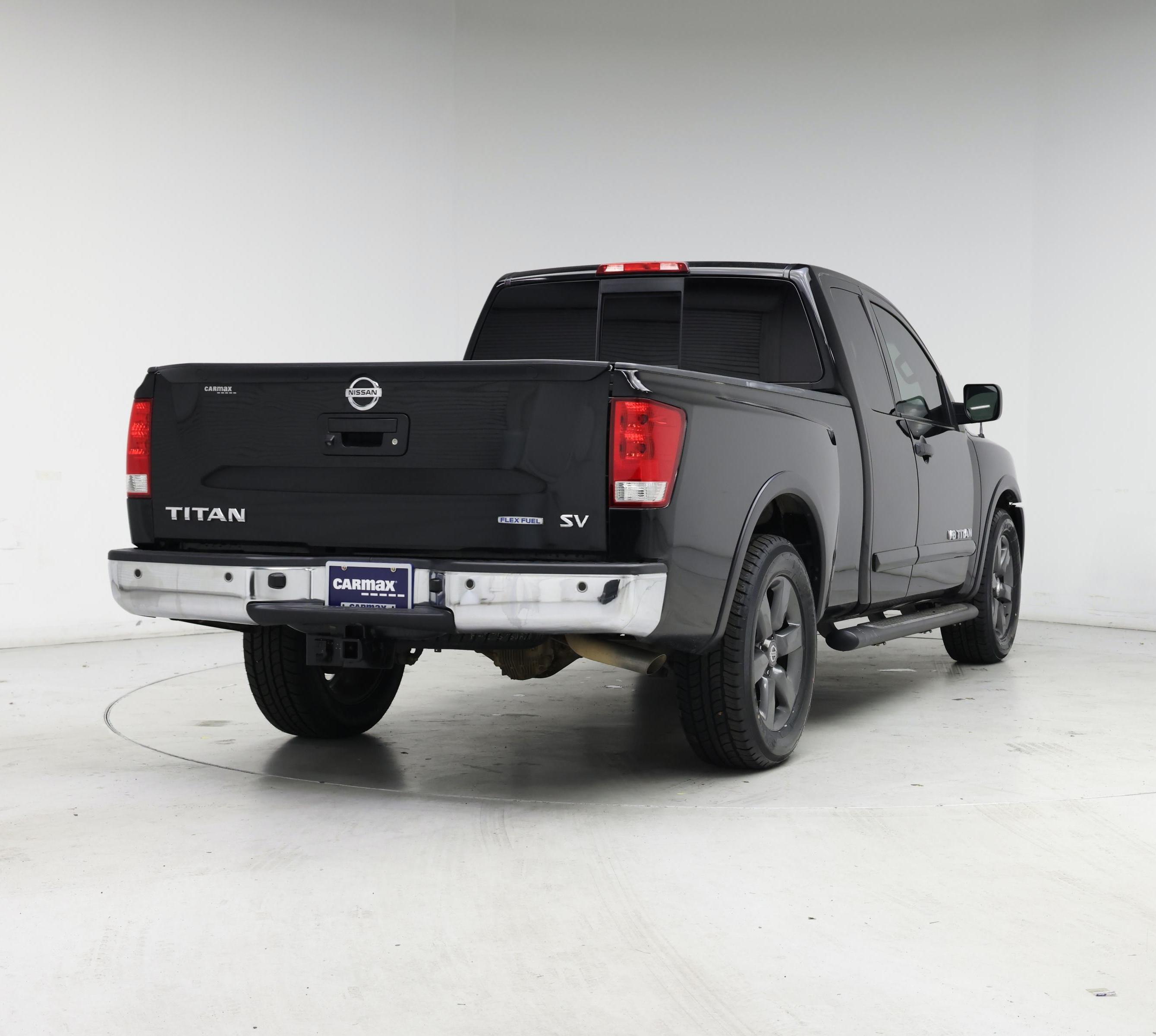 Thumbnail: 2015 Nissan Titan - 8