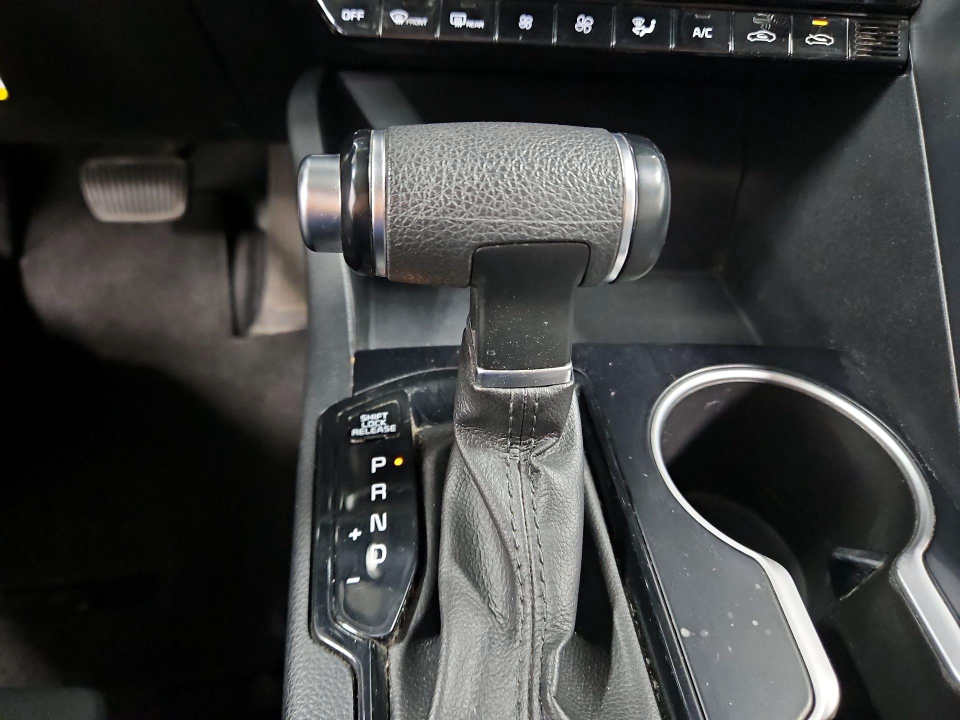 Thumbnail: 2021 Kia K5 - 17