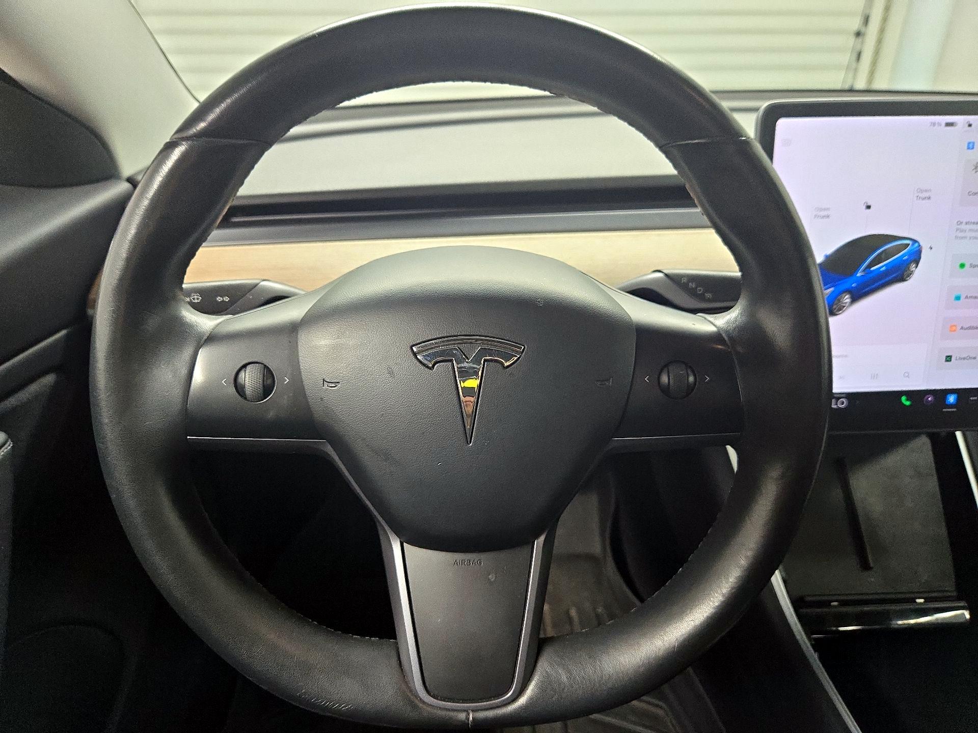 Thumbnail: 2018 Tesla Model 3 - 10