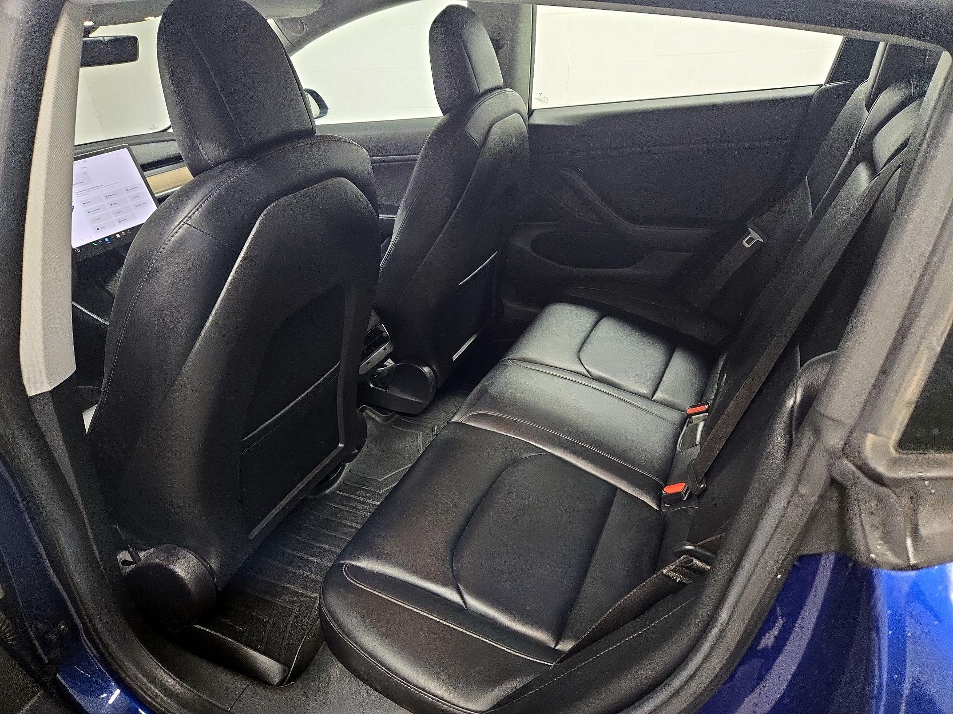 Thumbnail: 2018 Tesla Model 3 - 20