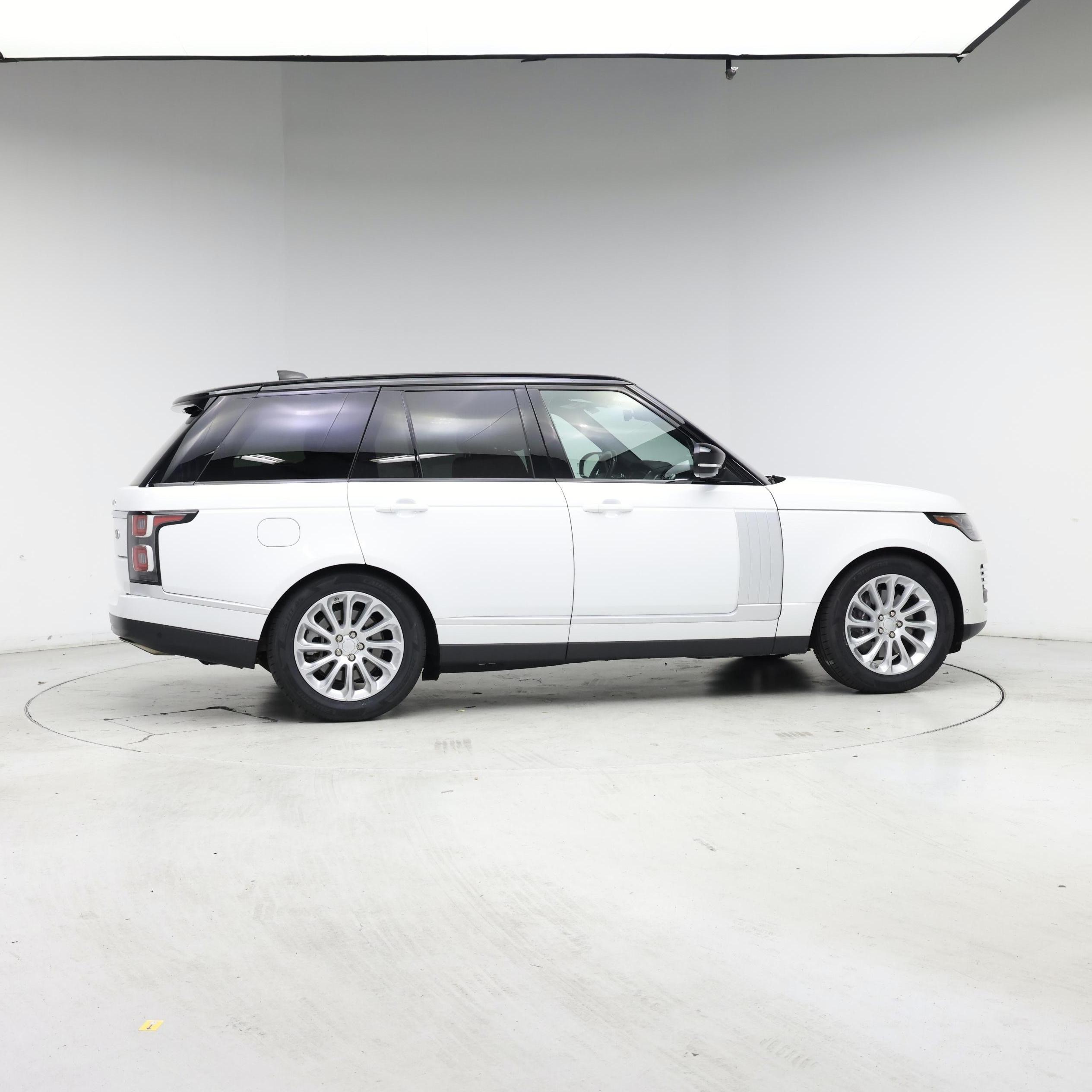 Thumbnail: 2020 Land Rover Range Rover - 7