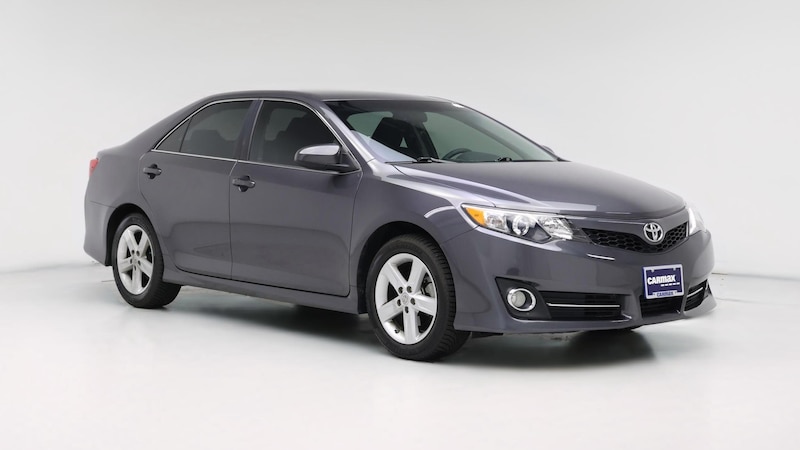 2014 Toyota Camry SE Hero Image
