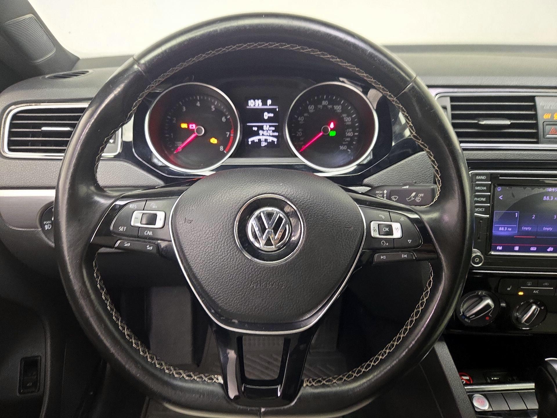 Thumbnail: 2017 Volkswagen Jetta - 10