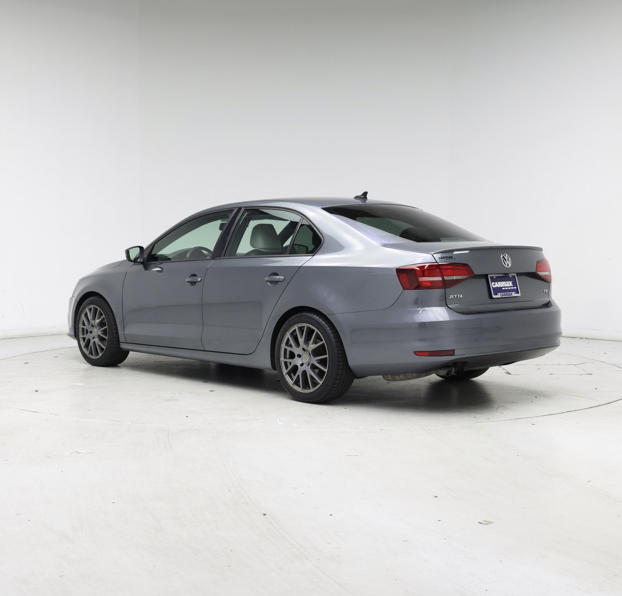 Thumbnail: 2017 Volkswagen Jetta - 2