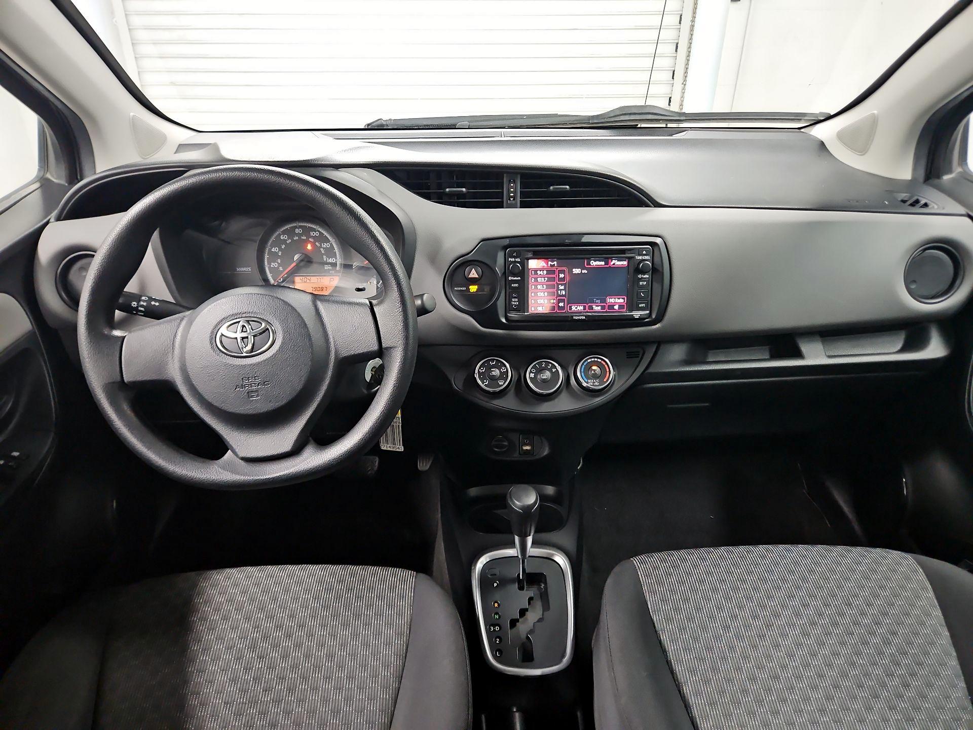 Thumbnail: 2015 Toyota Yaris - 9