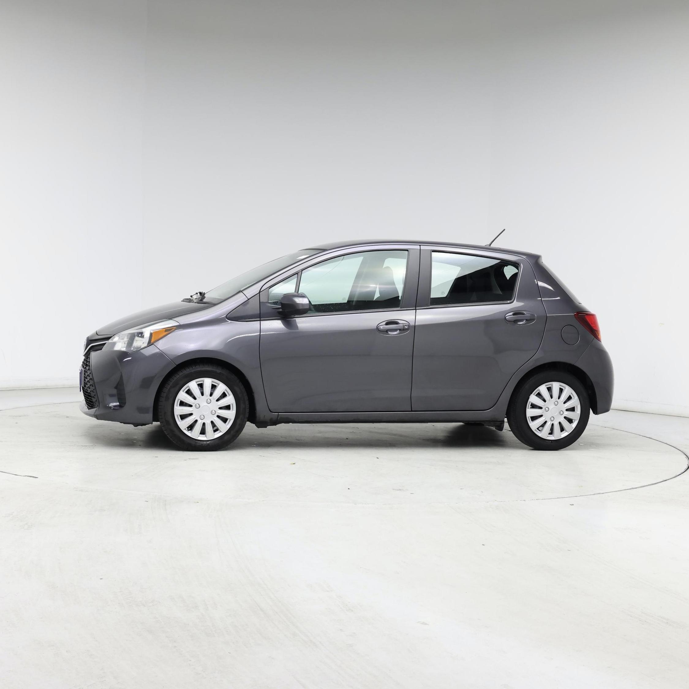 Thumbnail: 2015 Toyota Yaris - 3