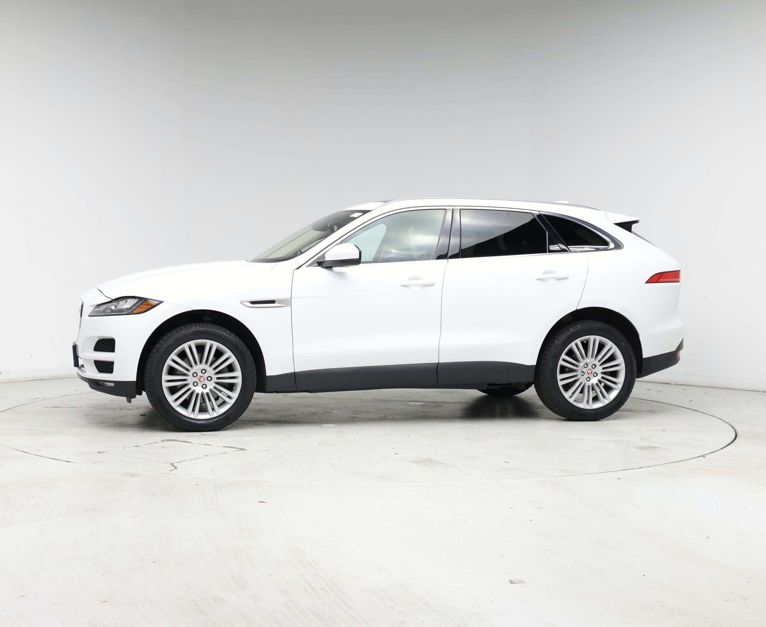 Thumbnail: 2019 Jaguar F-Pace - 3