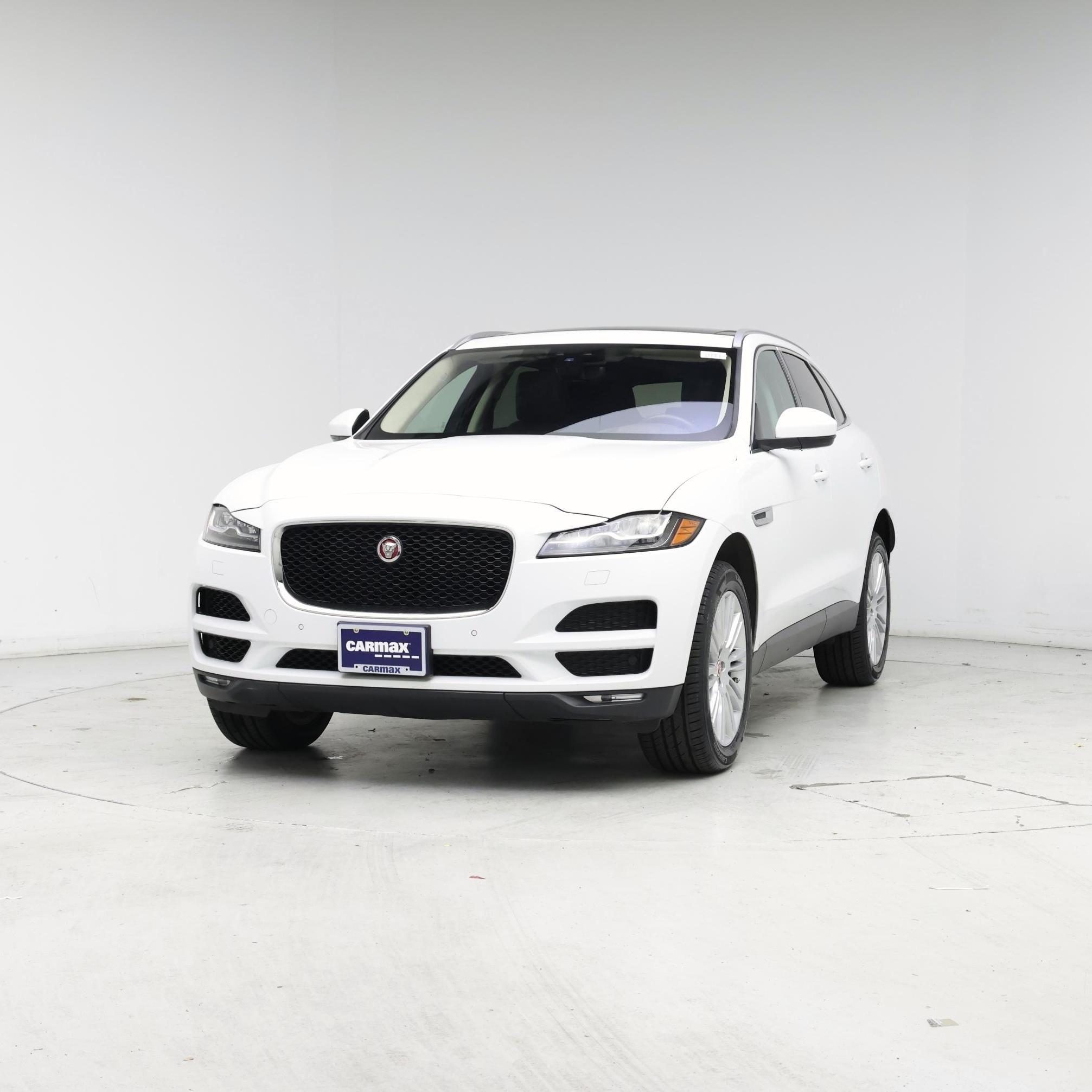 Thumbnail: 2019 Jaguar F-Pace - 4