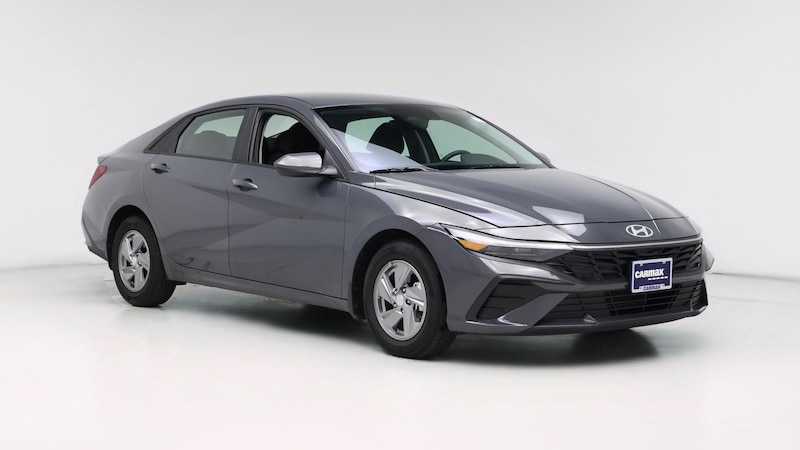 2024 Hyundai Elantra SE Hero Image