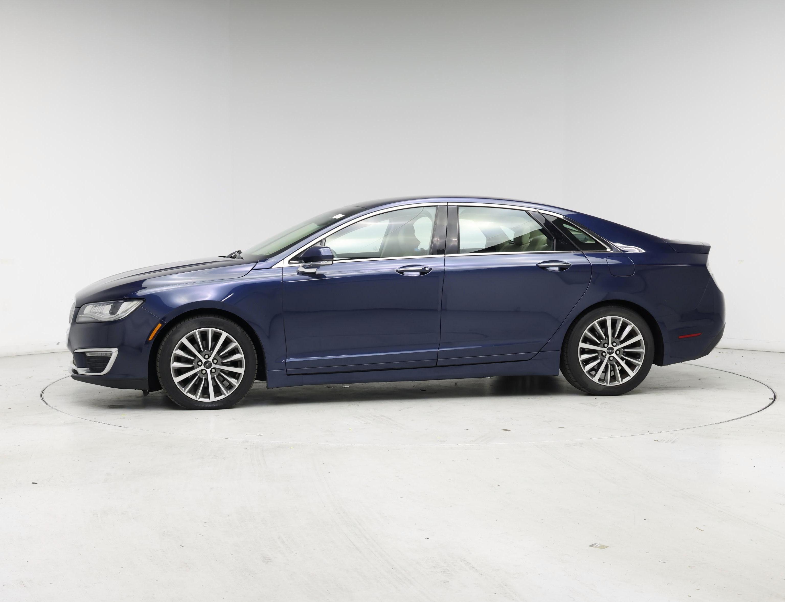 Thumbnail: 2017 Lincoln MKZ - 3