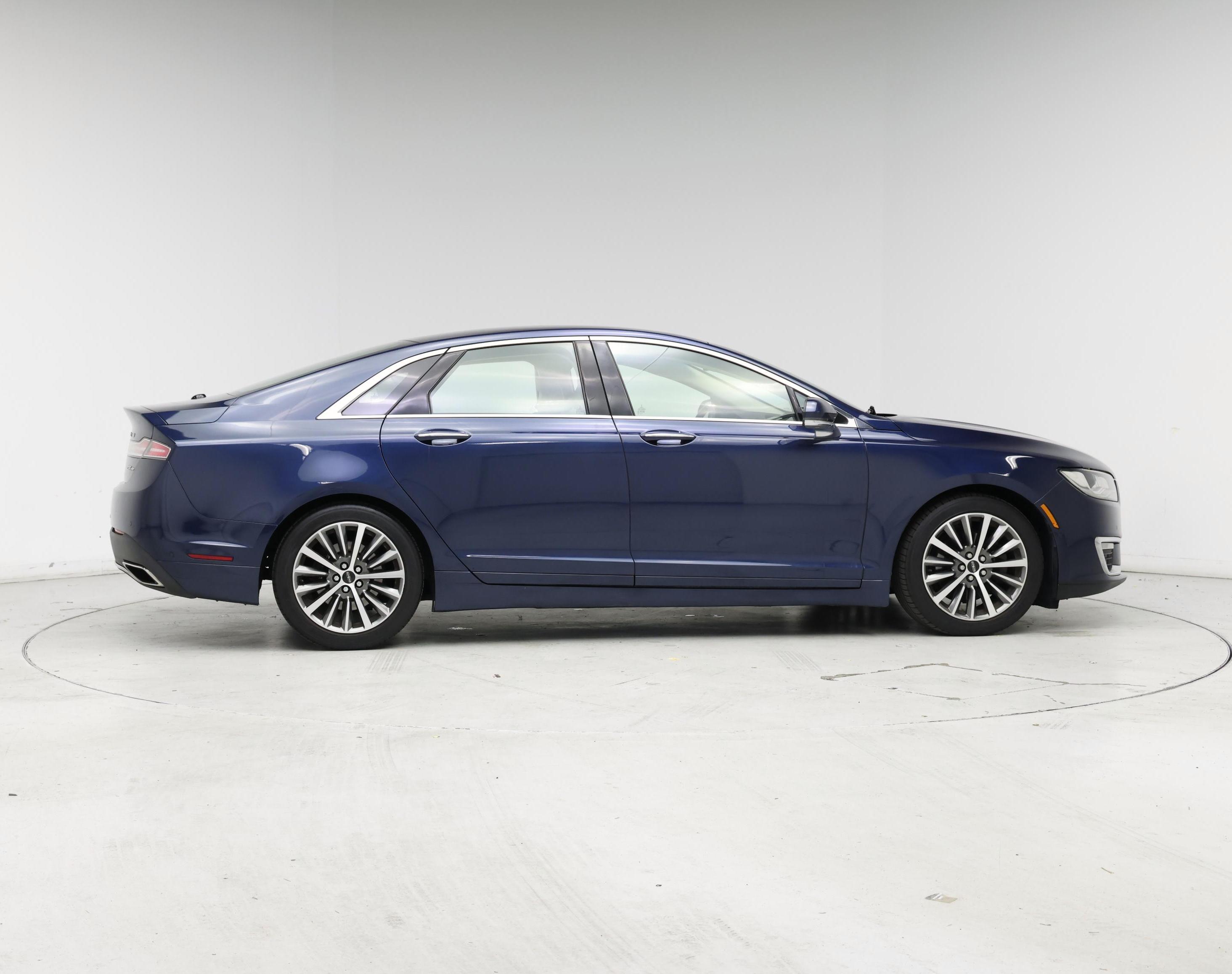 Thumbnail: 2017 Lincoln MKZ - 7