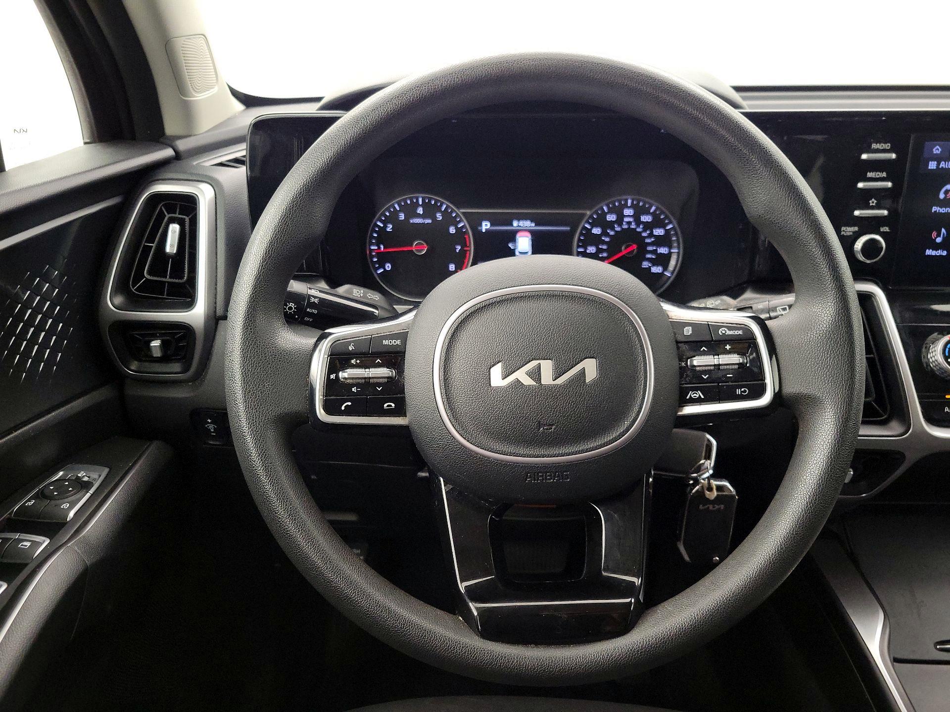 Thumbnail: 2022 Kia Sorento - 10