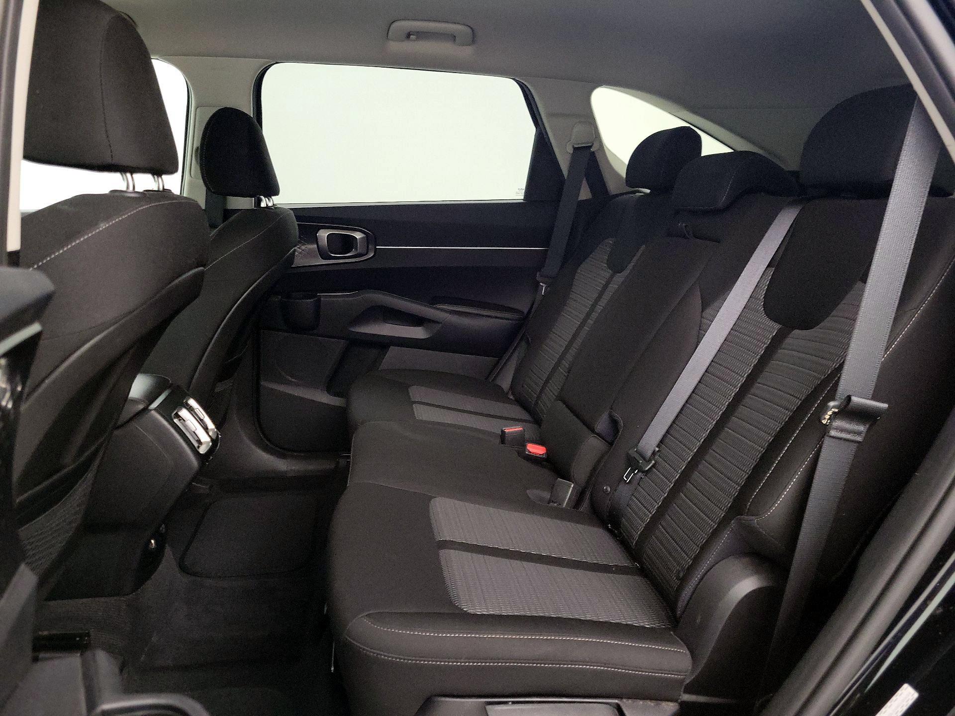Thumbnail: 2022 Kia Sorento - 19