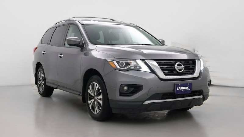 2017 Nissan Pathfinder SV Hero Image