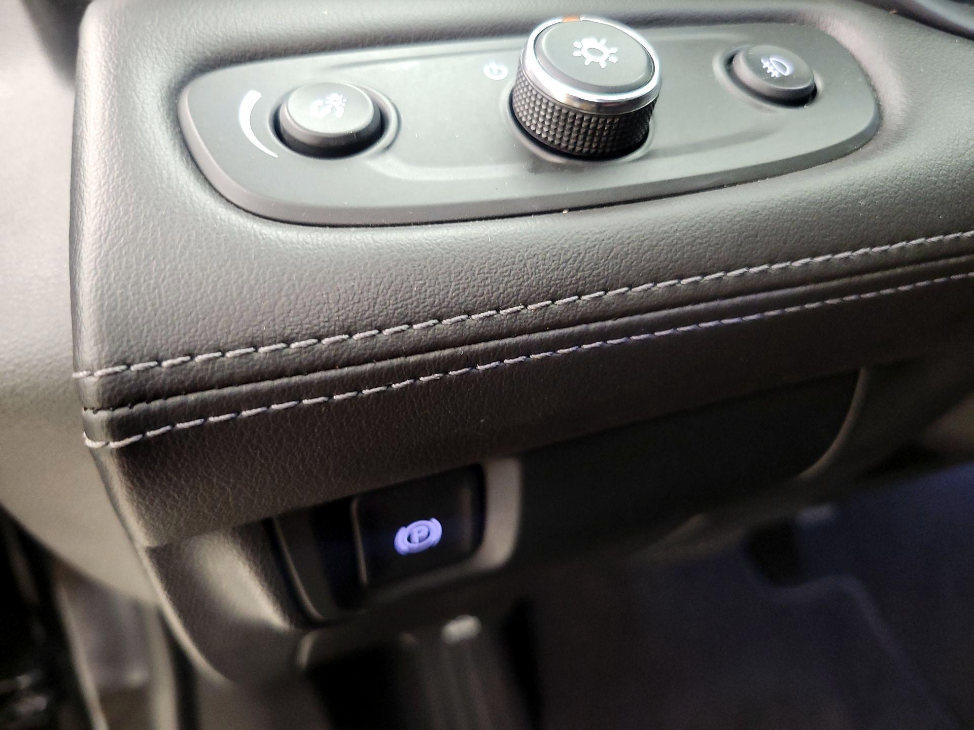 Thumbnail: 2018 Buick LaCrosse - 13