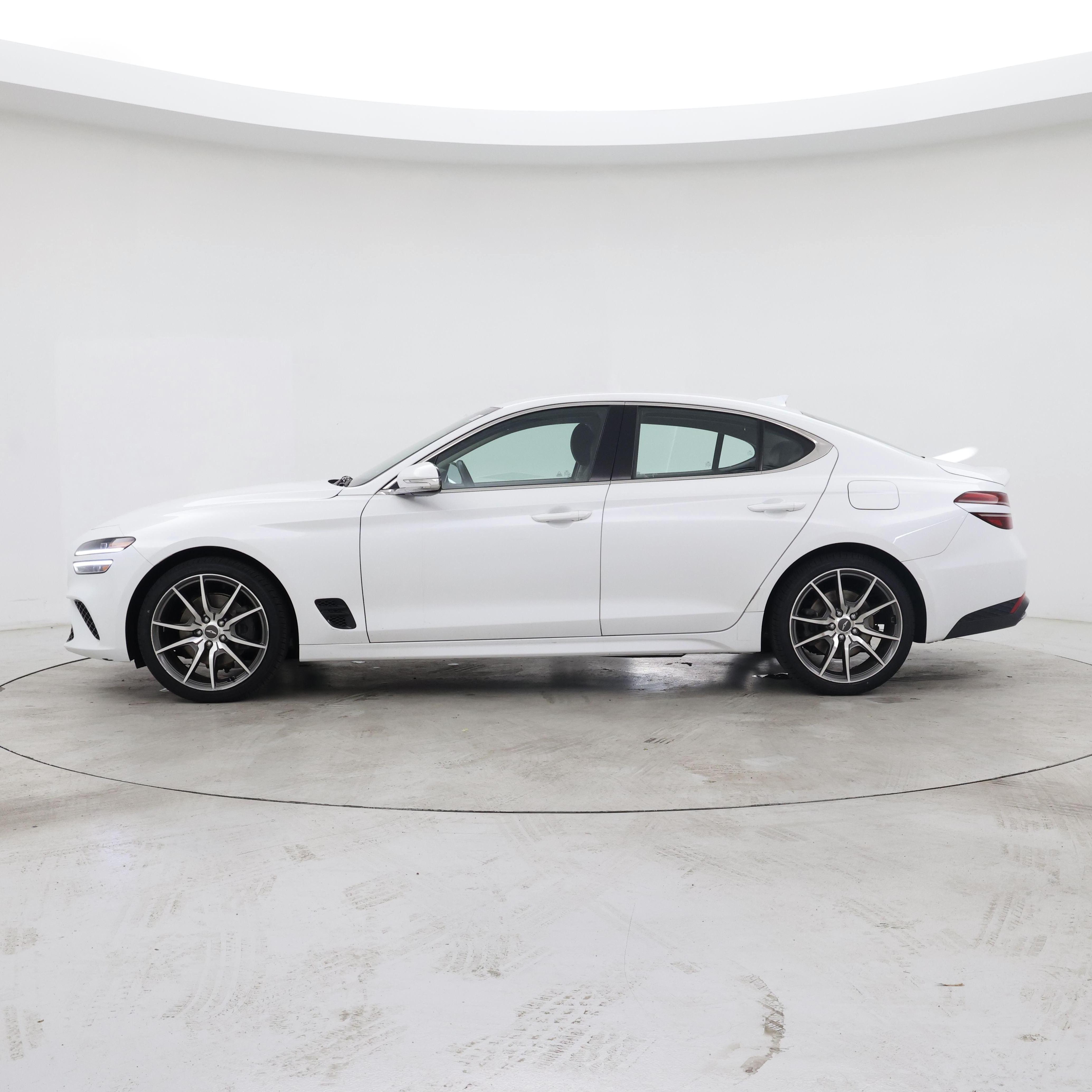 Thumbnail: 2023 Genesis G70 - 3