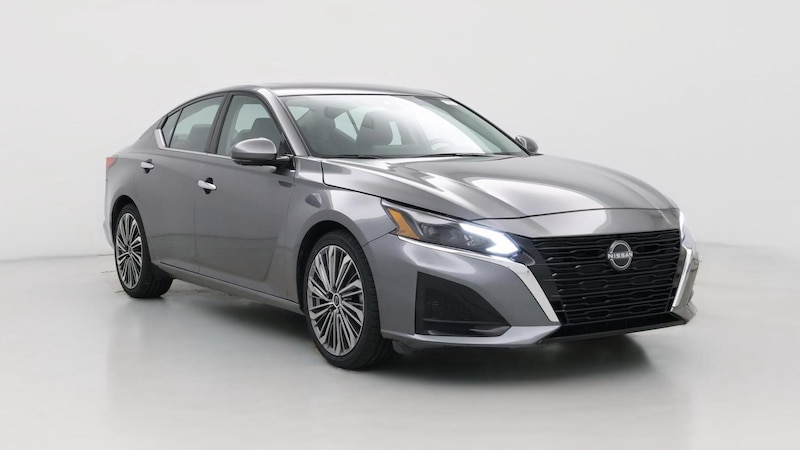 2023 Nissan Altima SL Hero Image