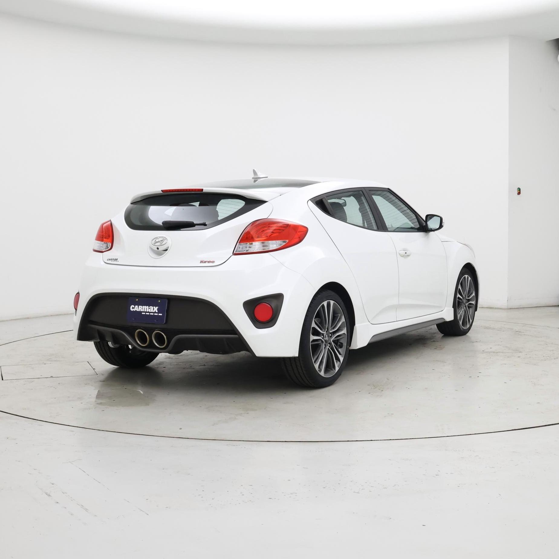 Thumbnail: 2017 Hyundai Veloster - 8