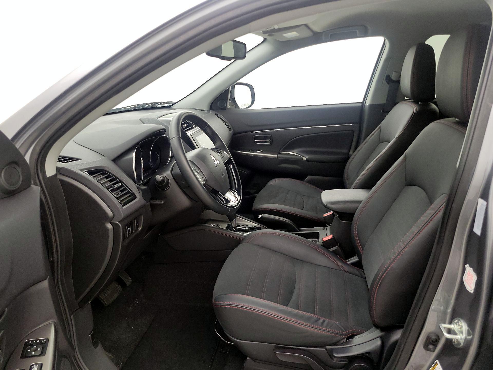 Thumbnail: 2023 Mitsubishi Outlander Sport - 11