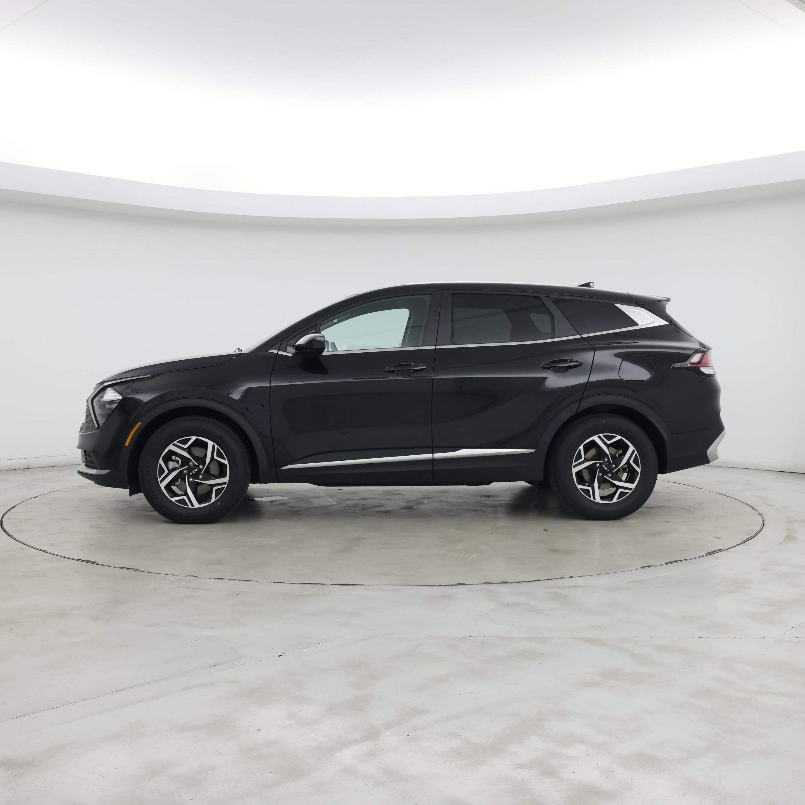 Thumbnail: 2023 Kia Sportage - 3