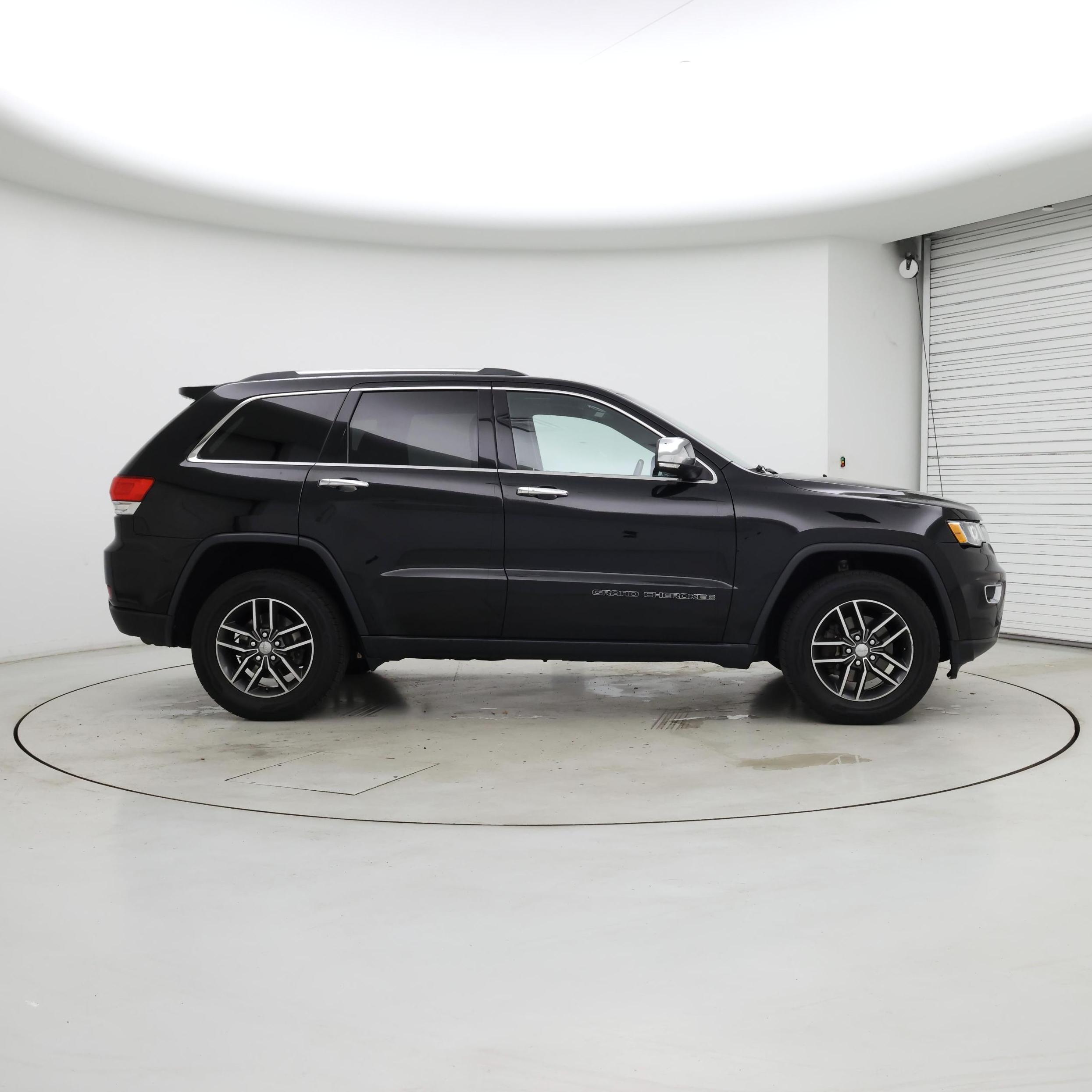 Thumbnail: 2018 Jeep Grand Cherokee - 7