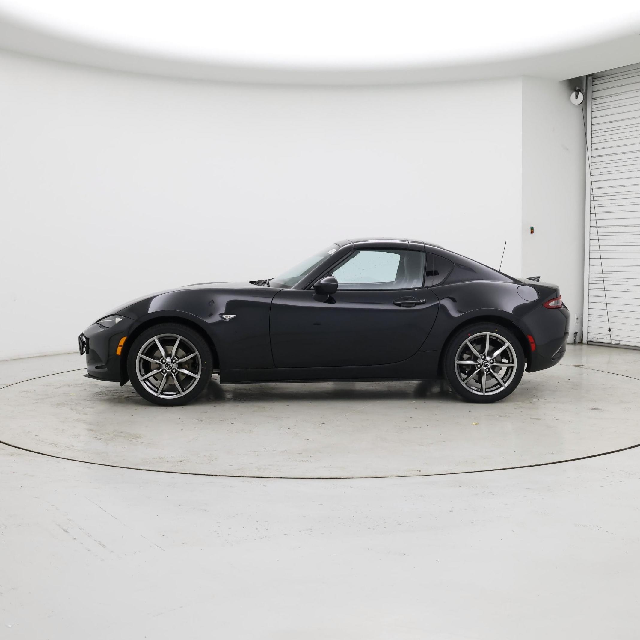 Thumbnail: 2022 Mazda MX-5 Miata - 3